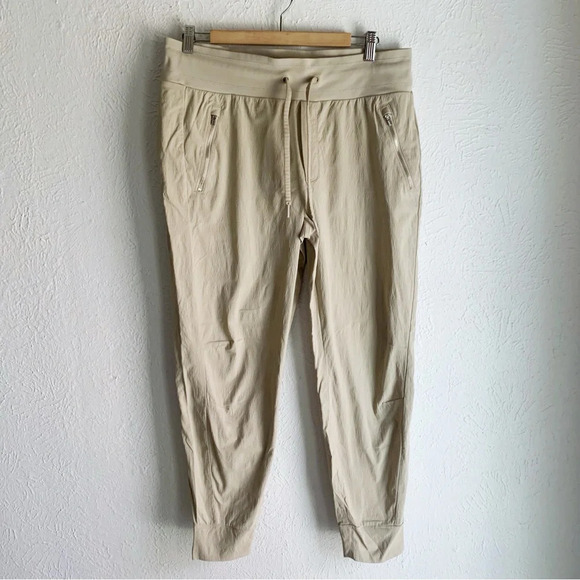 Athleta Trekkie North Jogger Ecru khaki Pants Sz 12 Hiking Outdoor - Picture 2 of 6